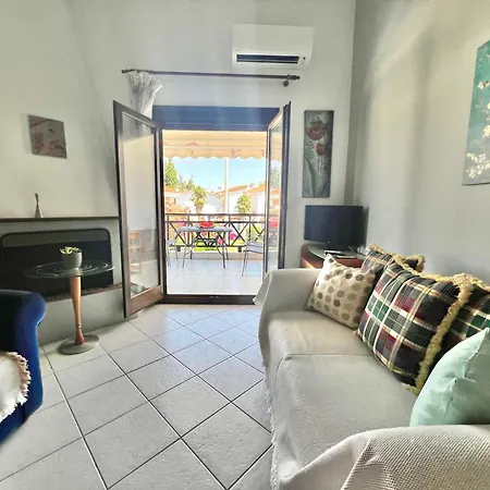 Paparouna Seaside House * Никити