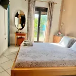 Paparouna Seaside House * 尼基季