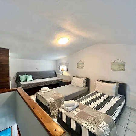 Paparouna Seaside House * Nikiti (Sithonia)